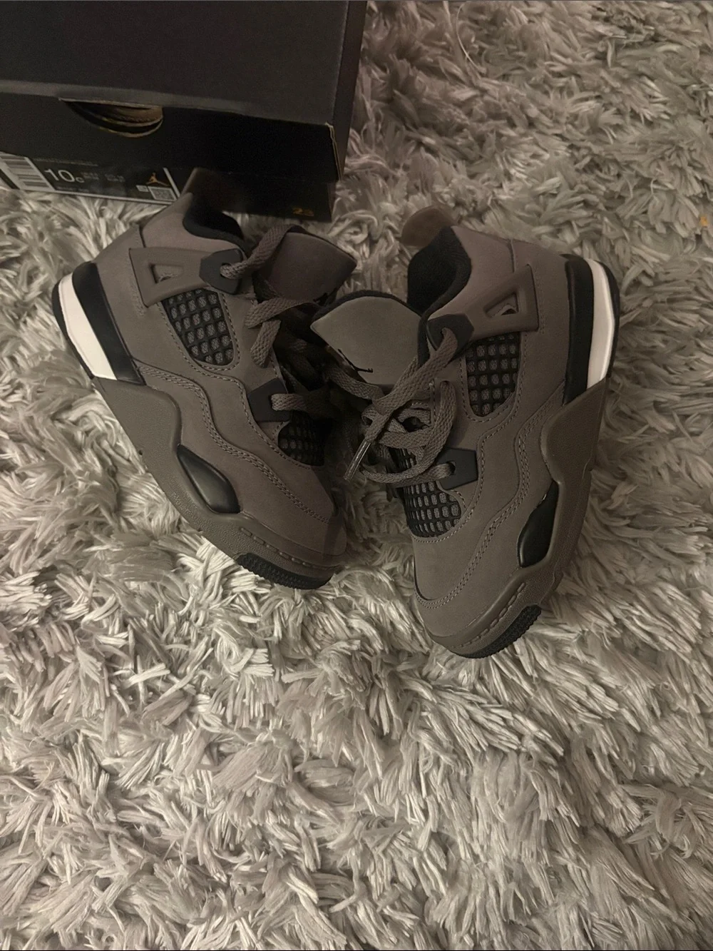 Retro Jordan 4